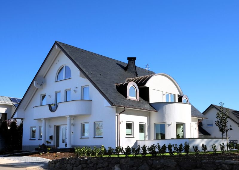 Domy w Warszawie tanieją – obniżki sięgają nawet 30%.